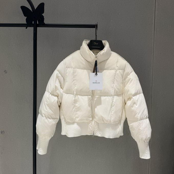 Moncler Down Jacket Wmns ID:20251123-137